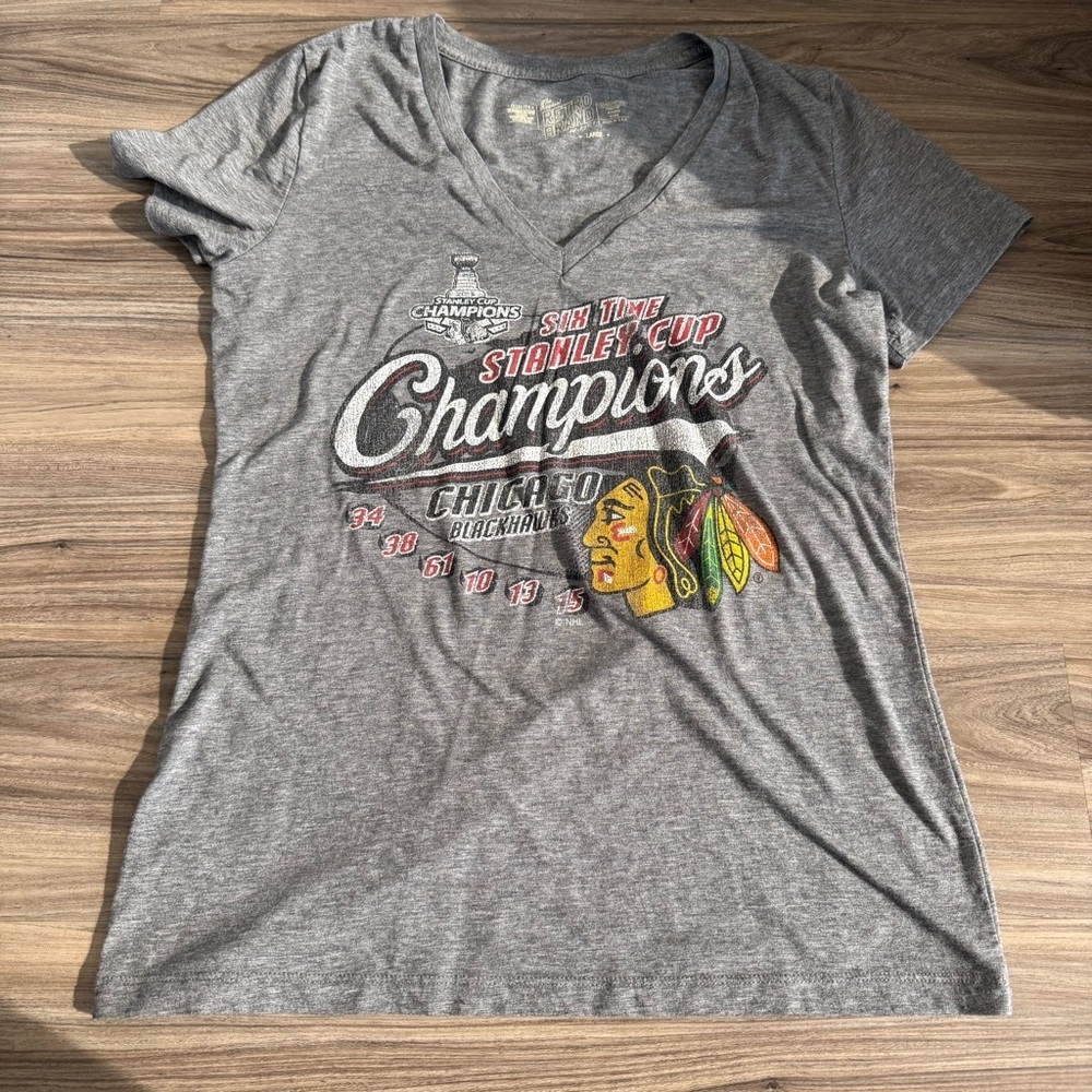 Chicago Blackhawks 6x Stanley Cup Champions T-Shirt